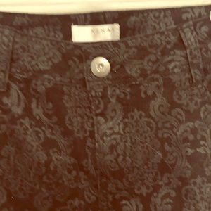 Kenar petite black damask print jean; NWOT